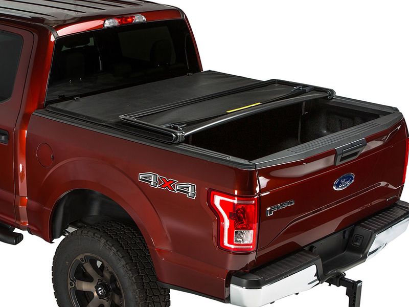 GXT-61302 Gator SFX Tri-Fold Tonneau Cover | RealTruck