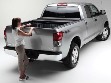 Rnl Lg565m Roll N Lock M Series Tonneau Cover Tonneau Covers World