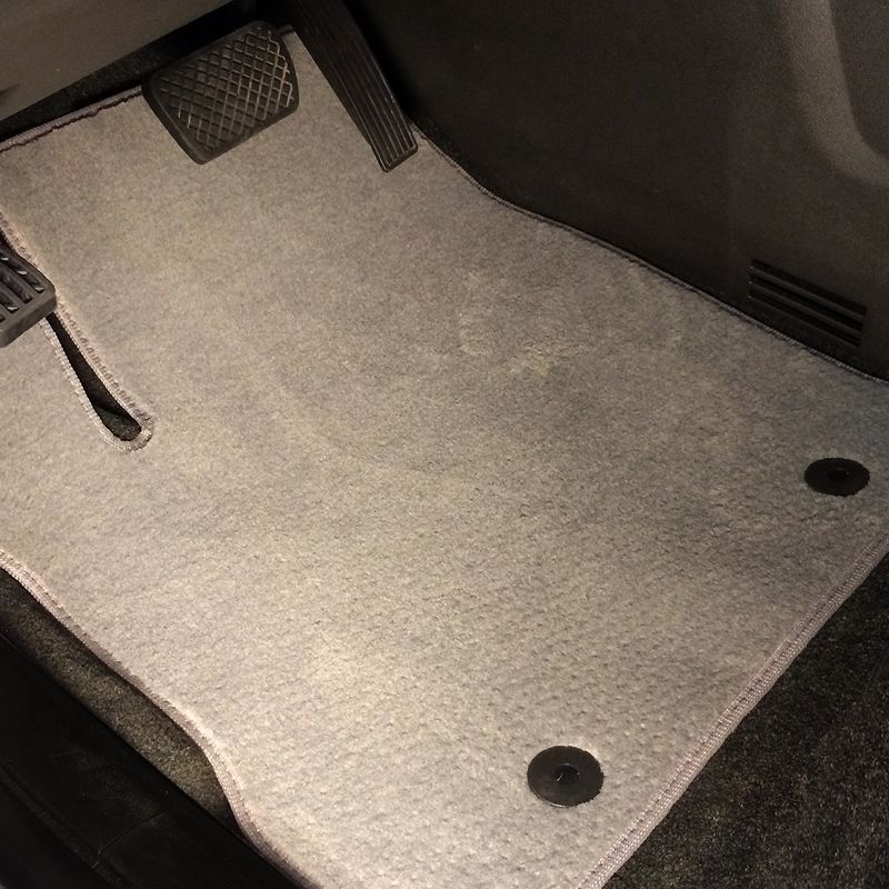 Averys Grand Touring Floor Mats