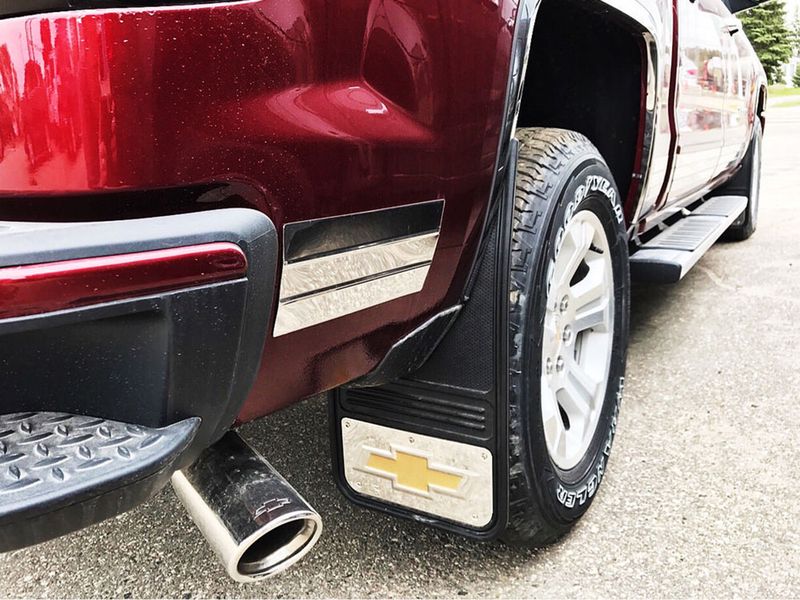 Trh Gb1223bt G Gatorback Chevy Bowtie Mud Flaps Gold Realtruck