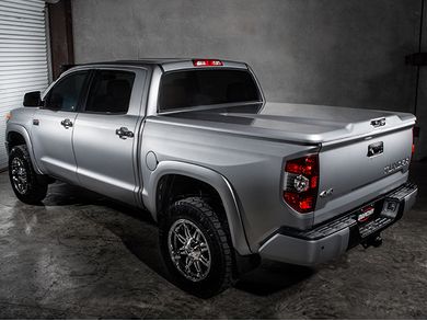 Udc Uc4128l 1g3 Undercover Elite Lx Tonneau Cover Tonneau Covers World