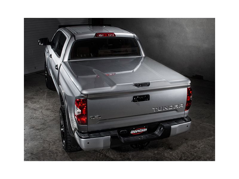 Udc Uc4128l 040 Undercover Elite Lx Tonneau Cover Tonneau Covers World