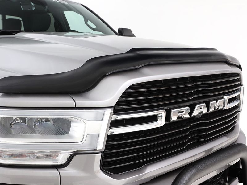 AVS25614 Auto Ventshade Bugflector II Bug Shield RealTruck