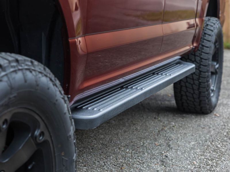 Ionic Factory Style Running Boards Realtruck