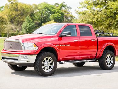 Iron Cross Patriot Stainless Steel Running Boards Realtruck