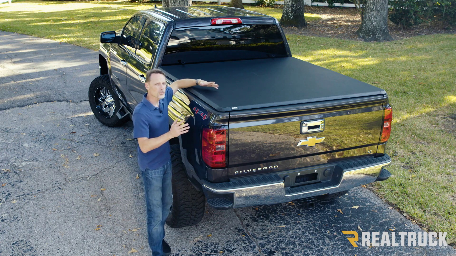 Gator Hybrid Tonneau Cover Realtruck