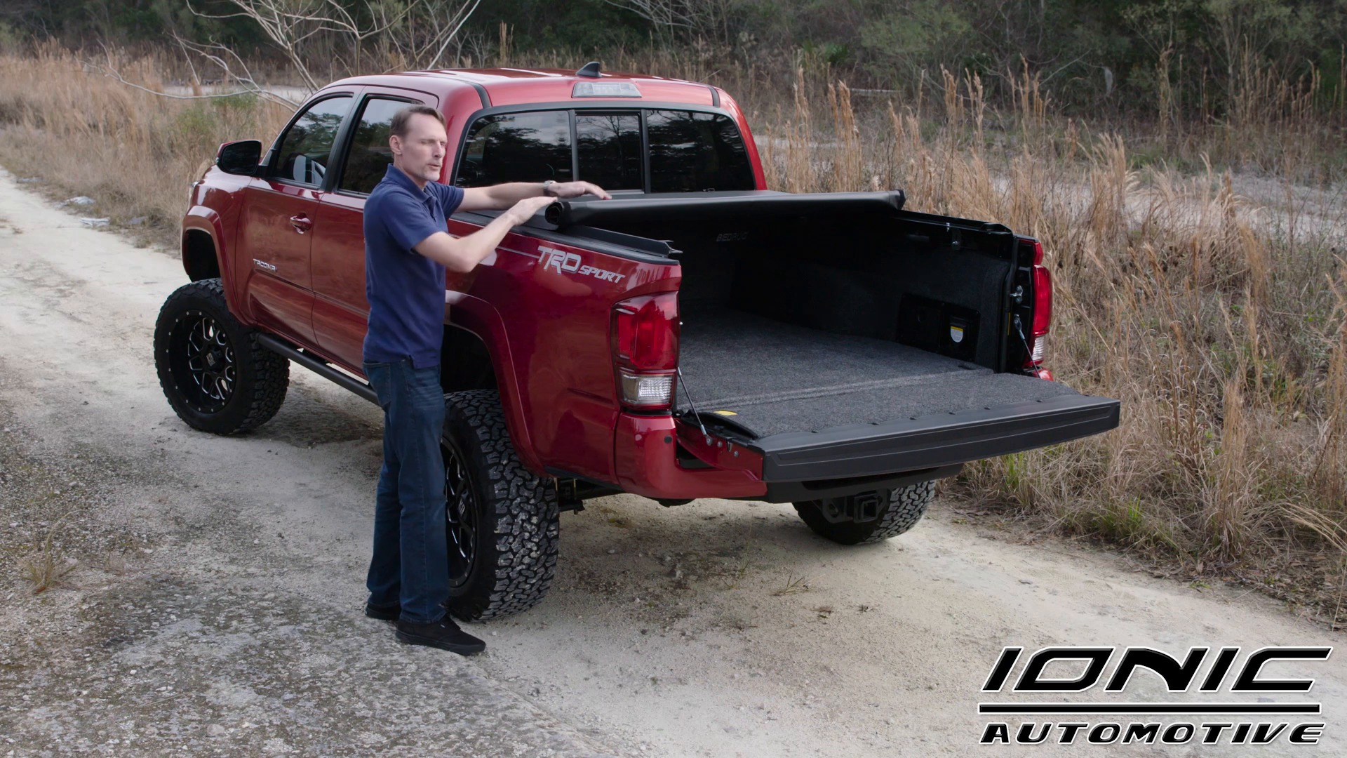 Ionic Se Roll Up Tonneau Cover Tonneau Covers World